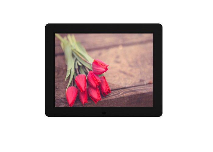 MP3 ফাংশন 15 ইঞ্চি ওয়্যারলেস এইচডি প্রোগ্রাম এলসিডি ডিসপ্লে উল্লম্ব স্ক্রিন বায়ু শীতল নকশা সঙ্গে বহিরঙ্গন বিজ্ঞাপন মেশিন